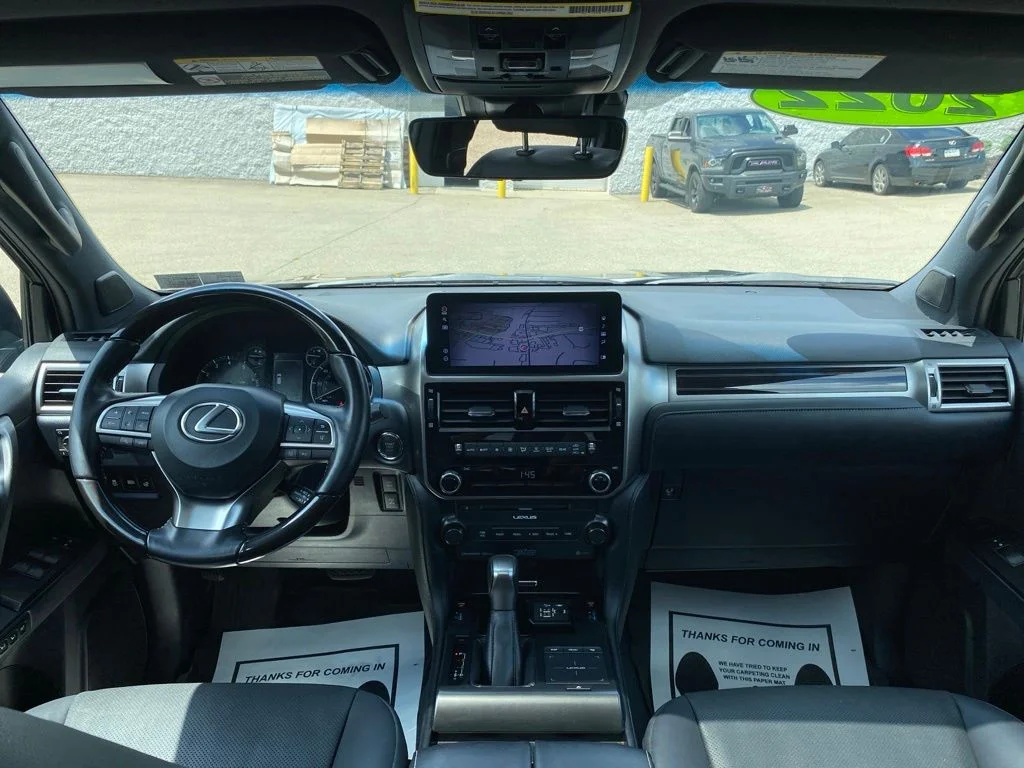 Used 2022 Black Lexus 460 image 12