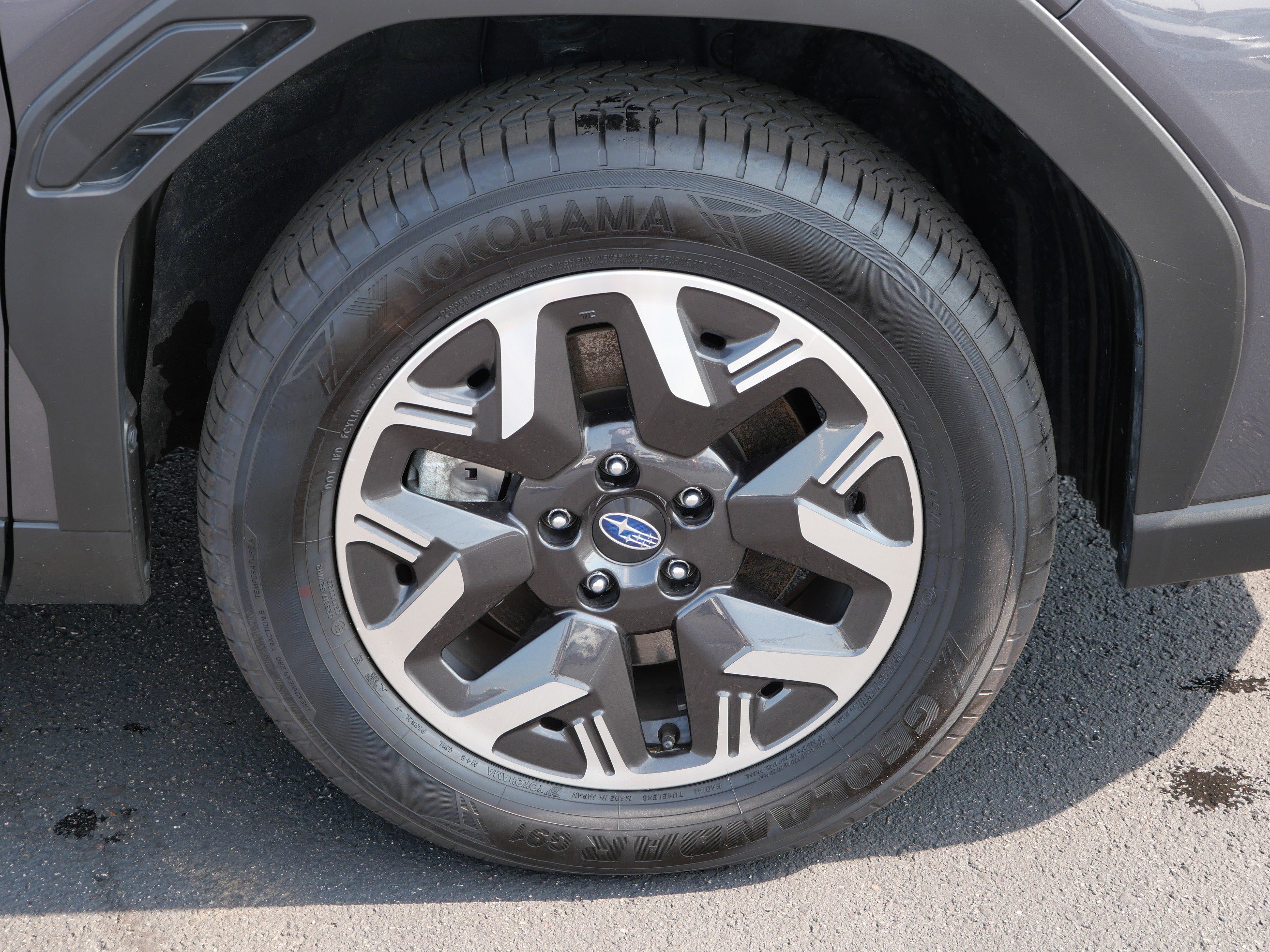 Used 2026 Magnetite Gray Metallic Subaru Premium image 15
