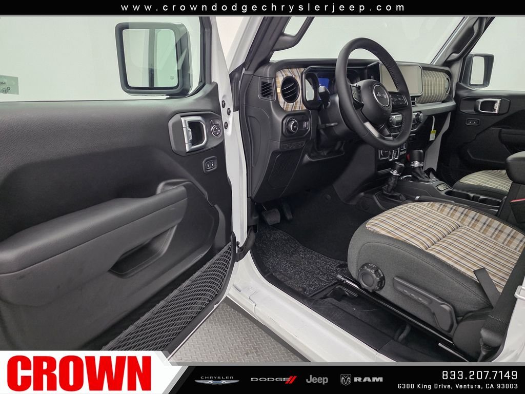New 2026 Bright White Clearcoat Jeep 85th Anniversary Edition image 16