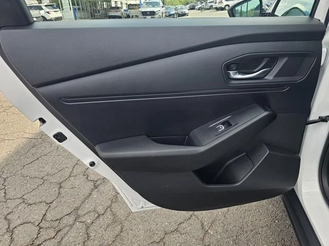 Used 2025  Honda SE image 14