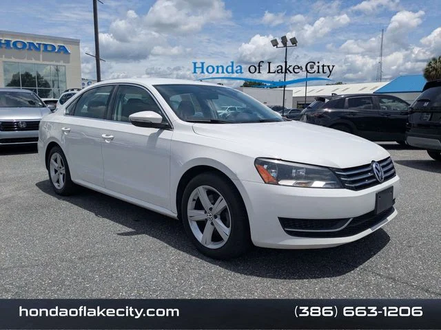 2012 Volkswagen Passat SE w/Sunroof AUTO PZEV's photo