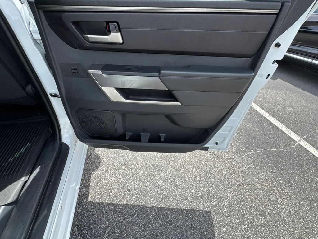2024 Toyota Tundra SR5 - Photo 16