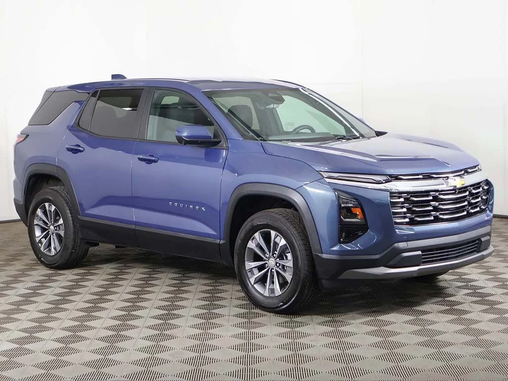 Used 2025 Lakeshore Blue Chevrolet LT image 52