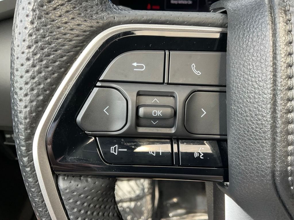 Used 2025 Black Toyota Platinum image 12