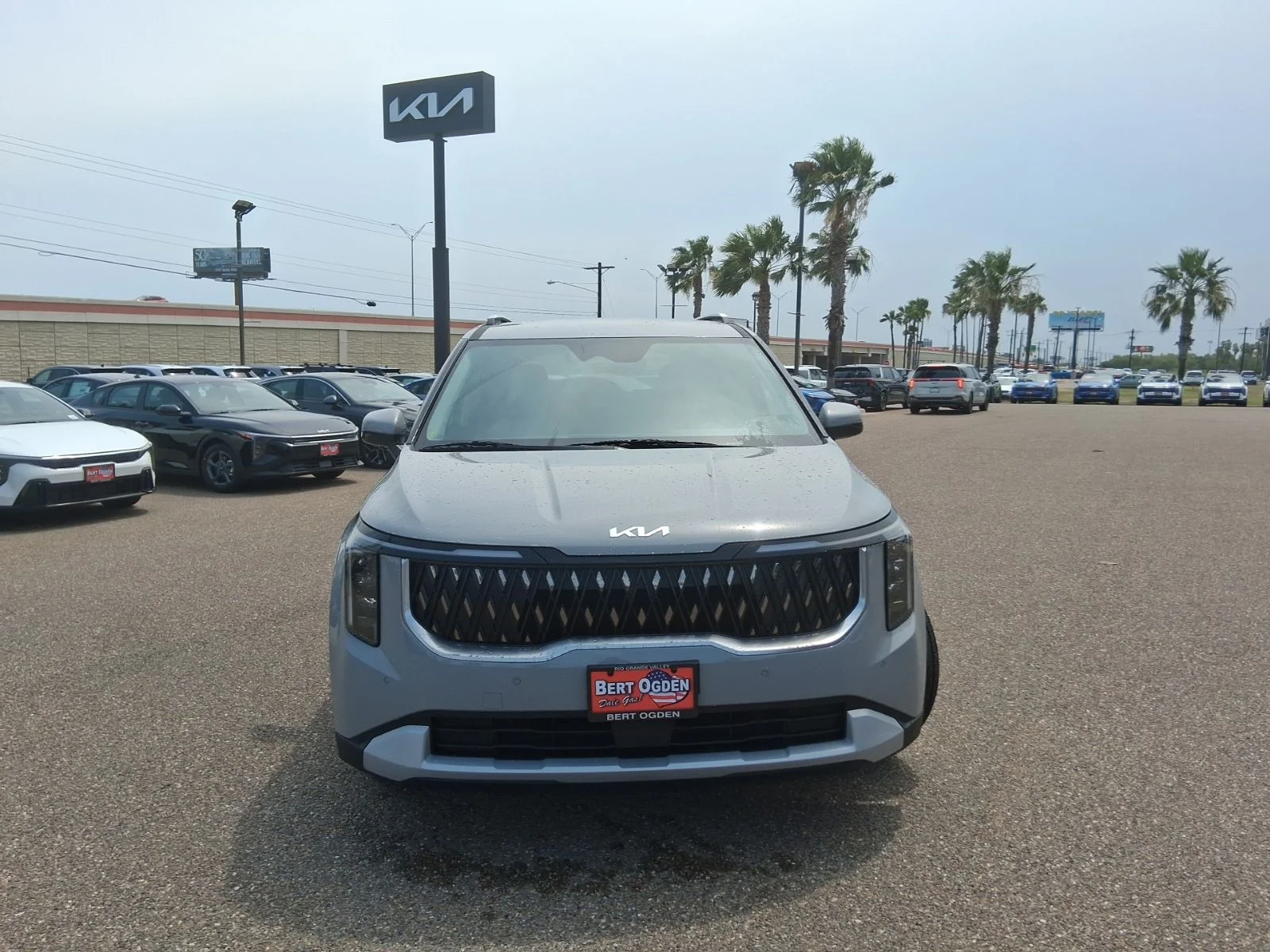 New 2026 White Kia EX image 2
