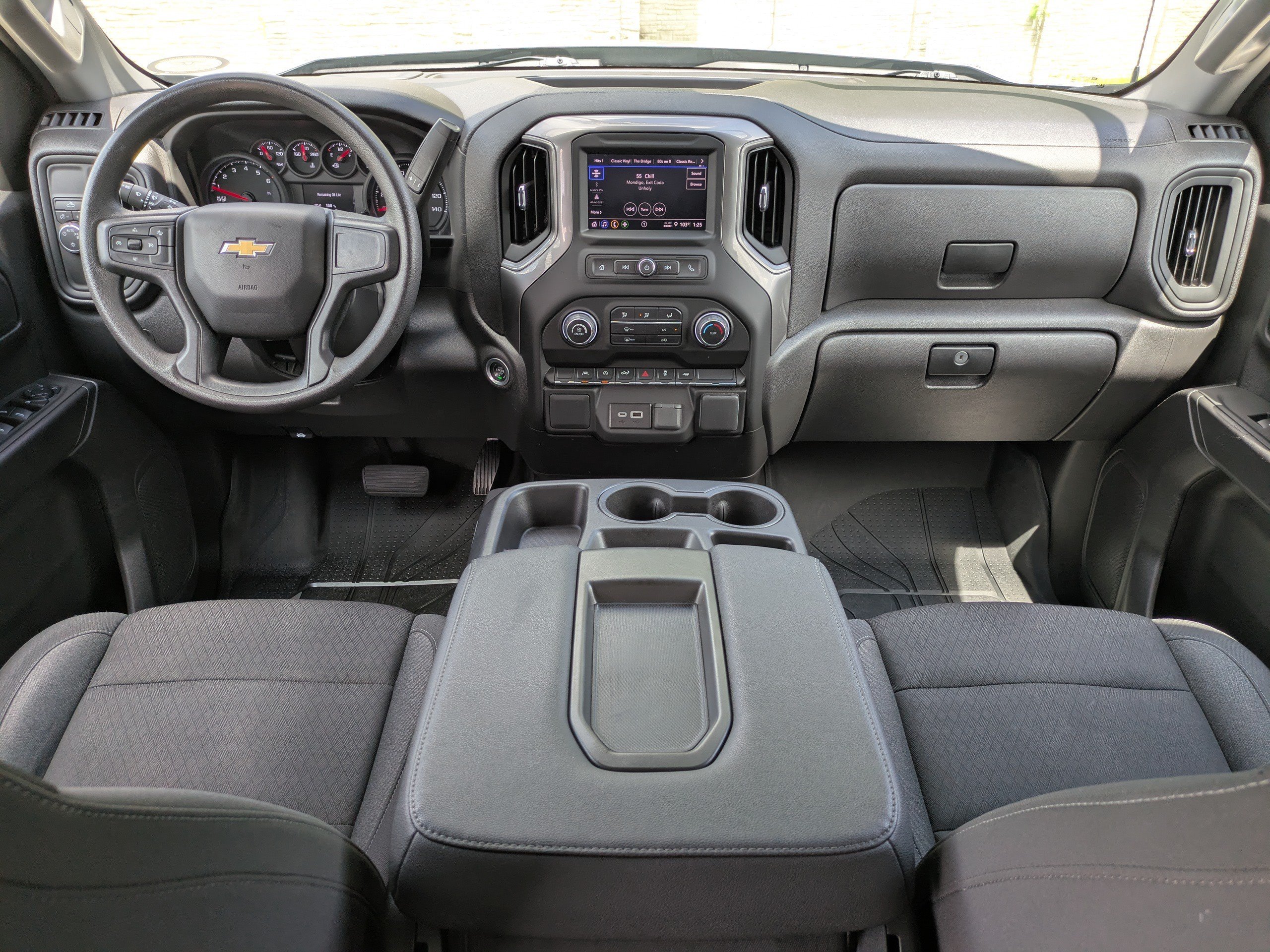 2025 Chevrolet Silverado 1500 Custom - Photo 13