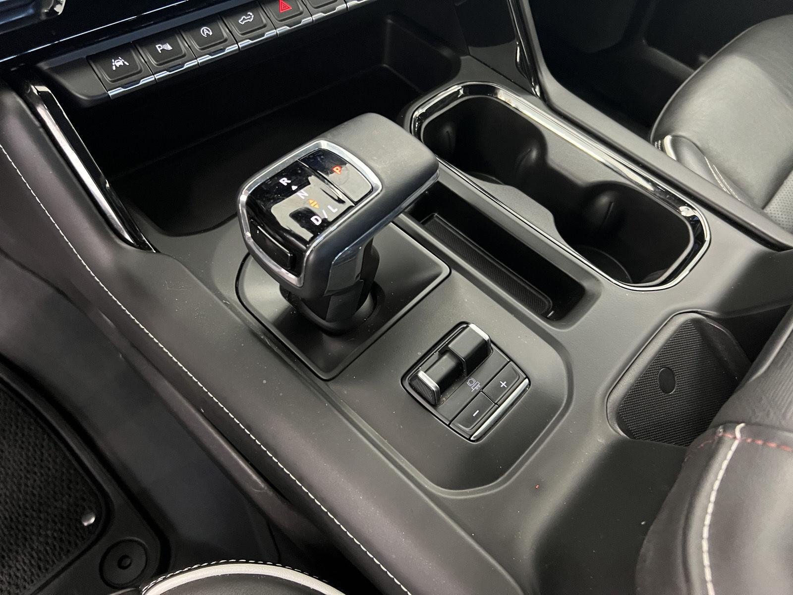 Used 2025 Onyx Black GMC AT4X image 19