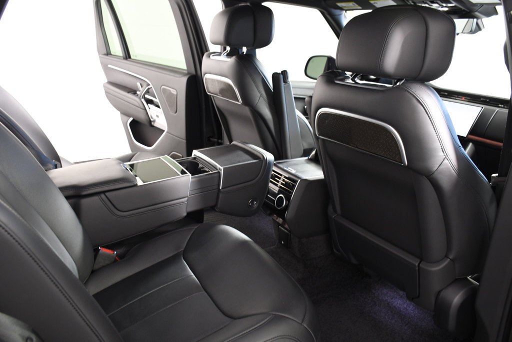 Used 2025 Santorini Black Metallic Land Rover Autobiography image 21