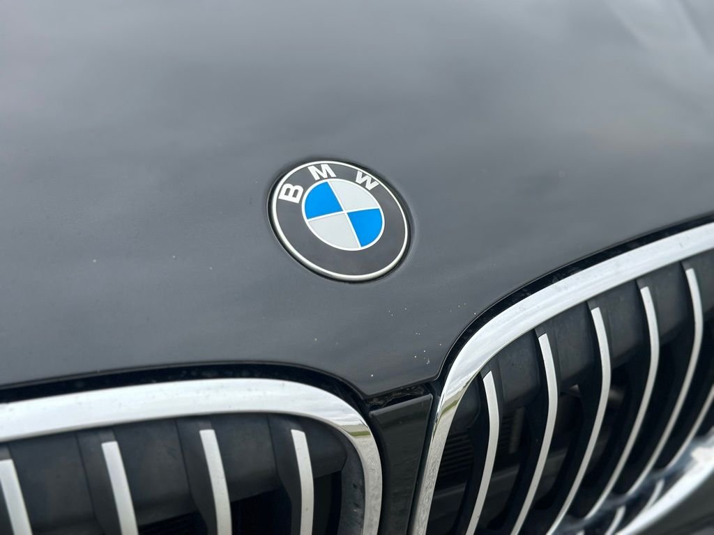 Used 2018 Black Sapphire Metallic BMW xDrive28i image 13
