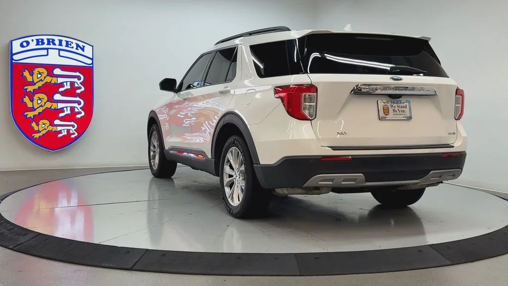 Used 2020 White Metallic Ford XLT image 6