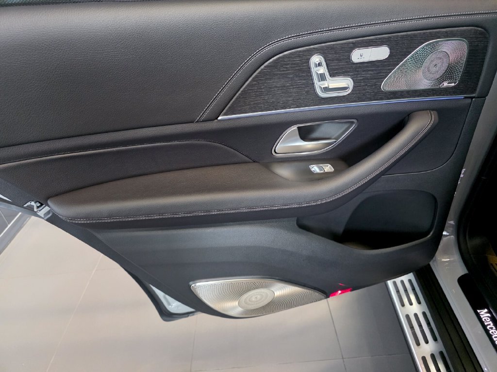 New 2027 MANUFAKTUR Alpine Grey Mercedes-Benz GLS 450 image 35