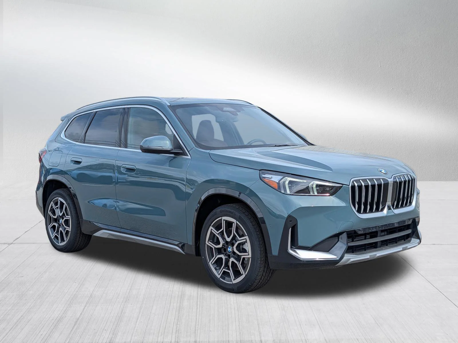2026 BMW X1 xDrive28i's photo