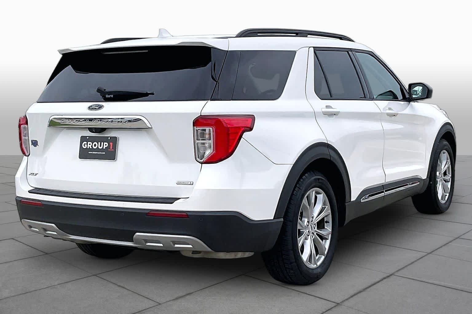 Used 2020 Star White Metallic Tri-Coat Ford XLT image 13