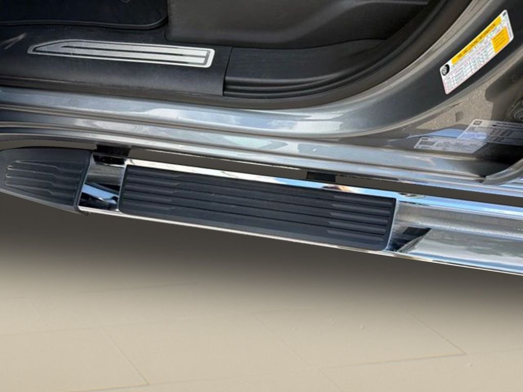Used 2021 Steel Metallic Chevrolet LT image 15