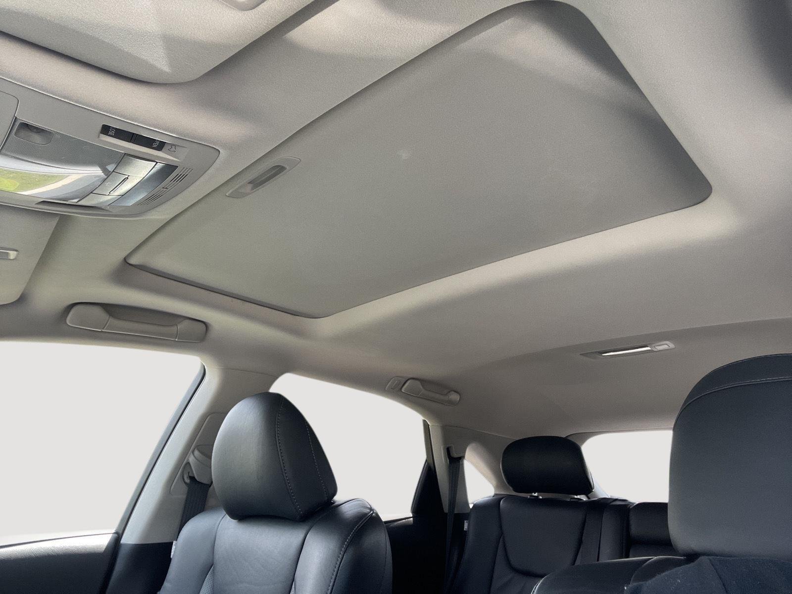 Used 2014 Nebula Gray Pearl Lexus Base image 5