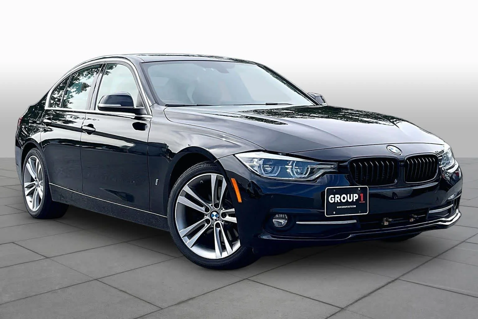 Used 2017 Jet Black BMW 330e iPerformance image 2