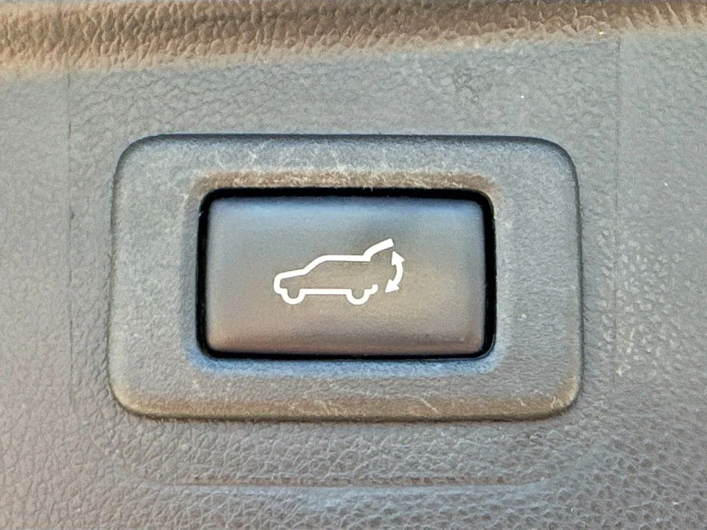 Used 2019 Gray Subaru 2.5i image 31