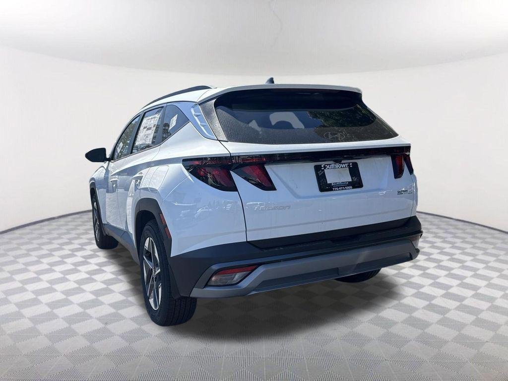 New 2026 White Hyundai SEL FWD image 7