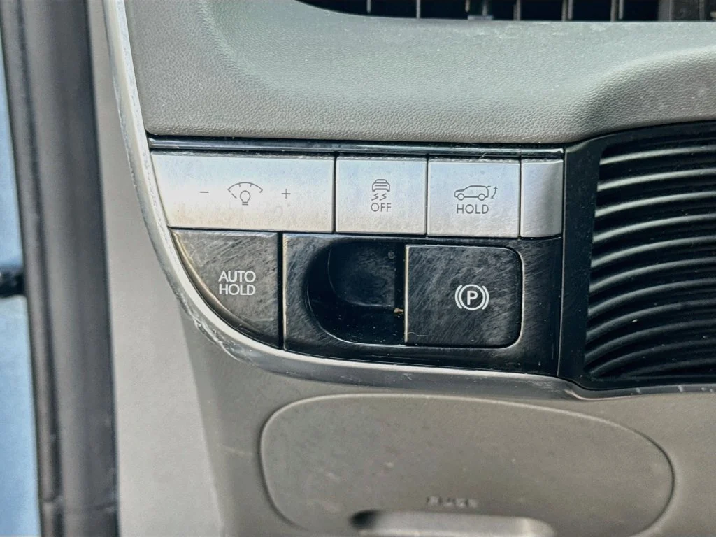 Used 2024 Blue Hyundai SEL image 11