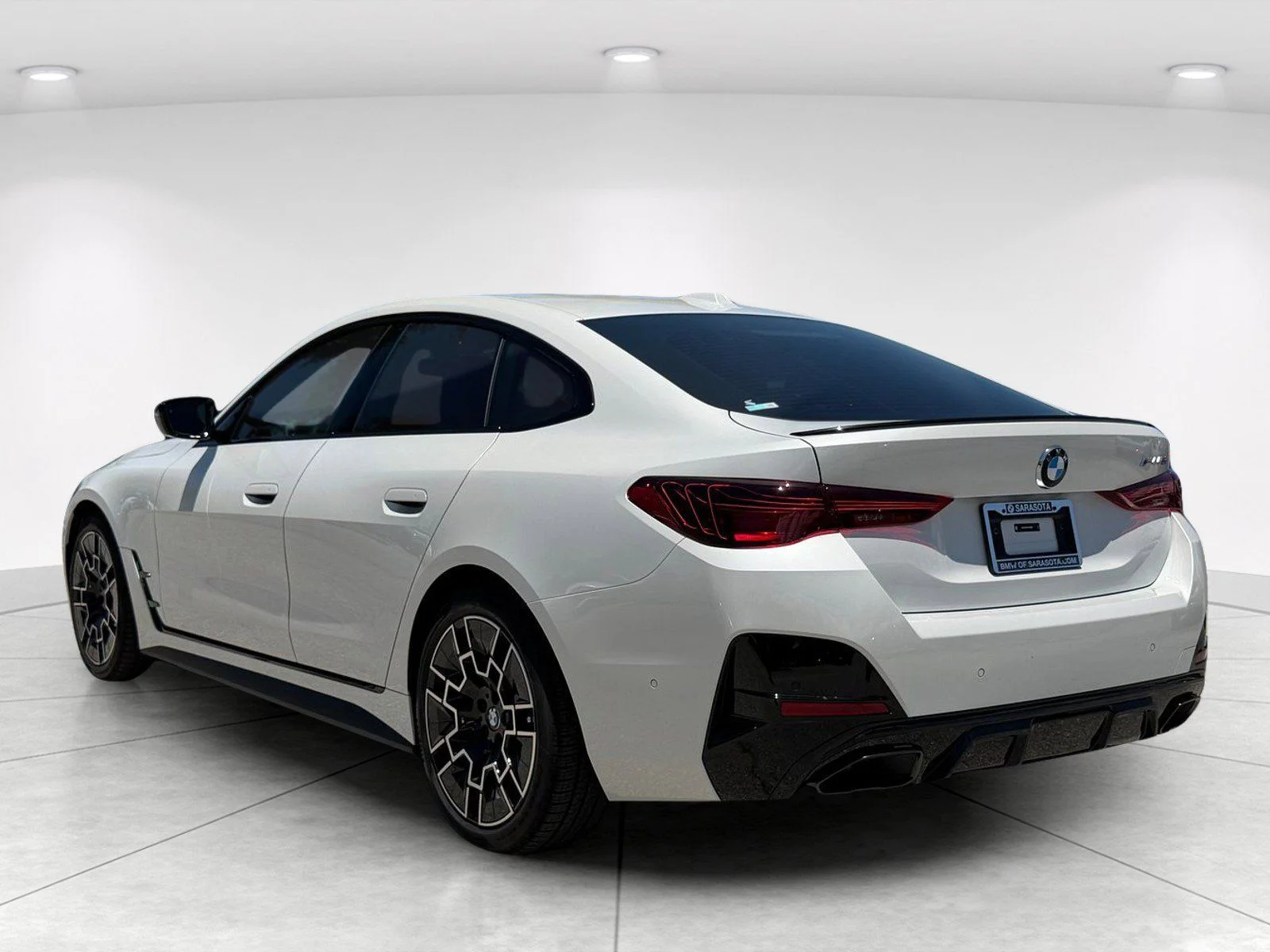 New 2026 Mineral White Metallic BMW M440i image 5