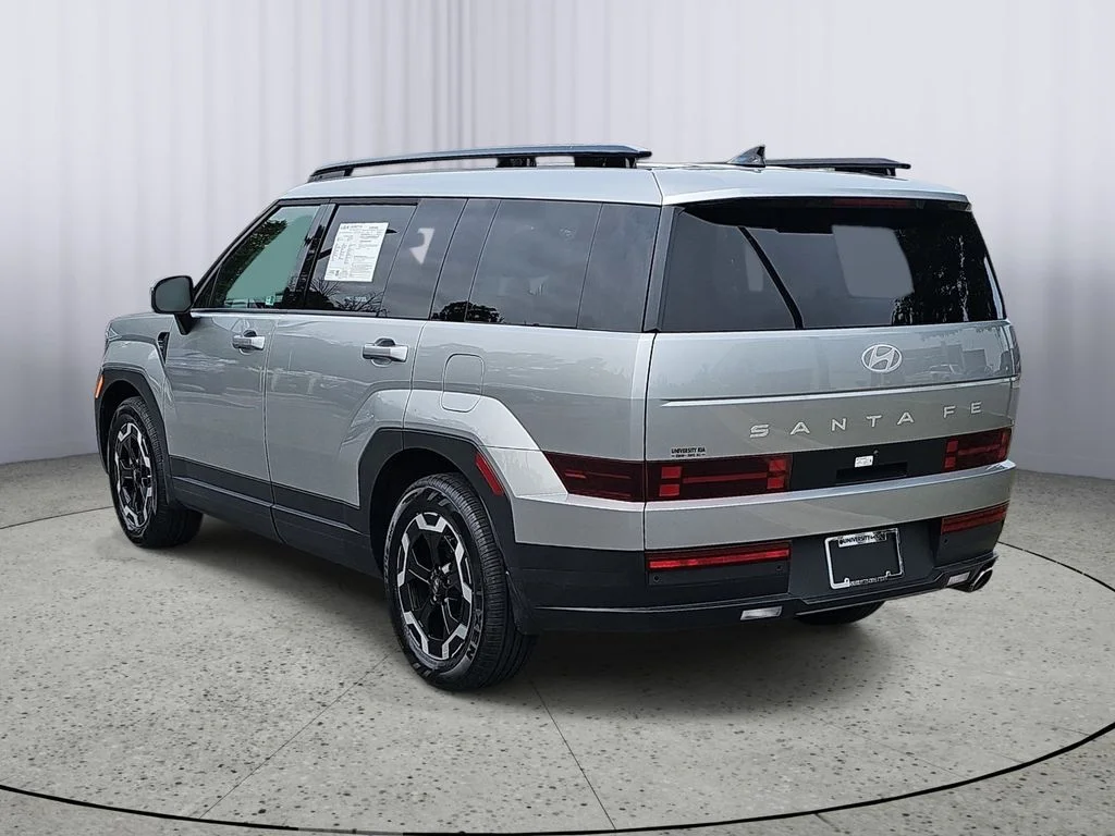 Used 2025 Silver Hyundai SEL image 5