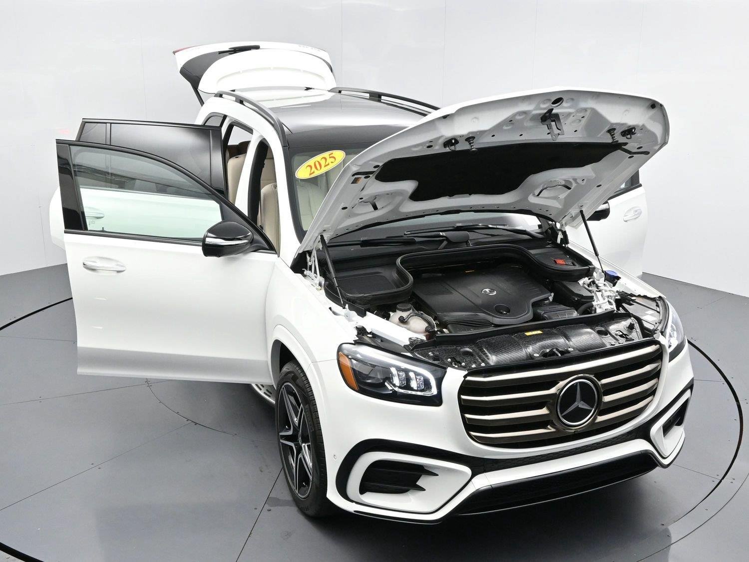 Used 2025 Polar White Mercedes-Benz GLS 450 image 53