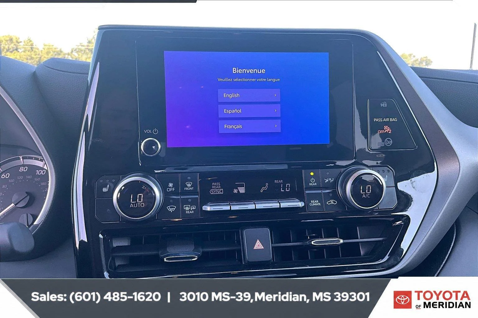 Used 2026 Wind Chill Pearl Toyota XLE image 23
