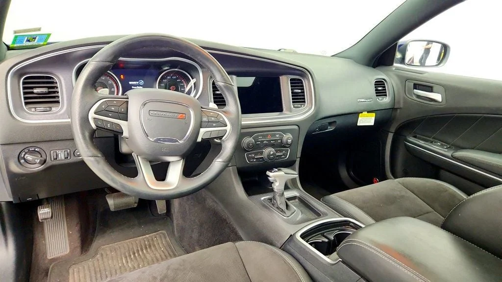 Used 2017 Contusion Blue Pearlcoat Dodge R/T Scat Pack RWD w/ Alcantara Pkg & Beats Audio image 13