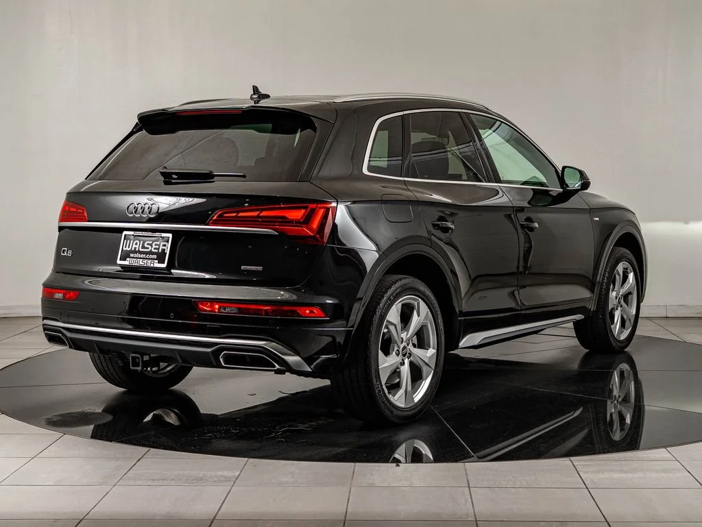 Used 2023 Mythos Black Metallic Audi 45 S line Premium image 5