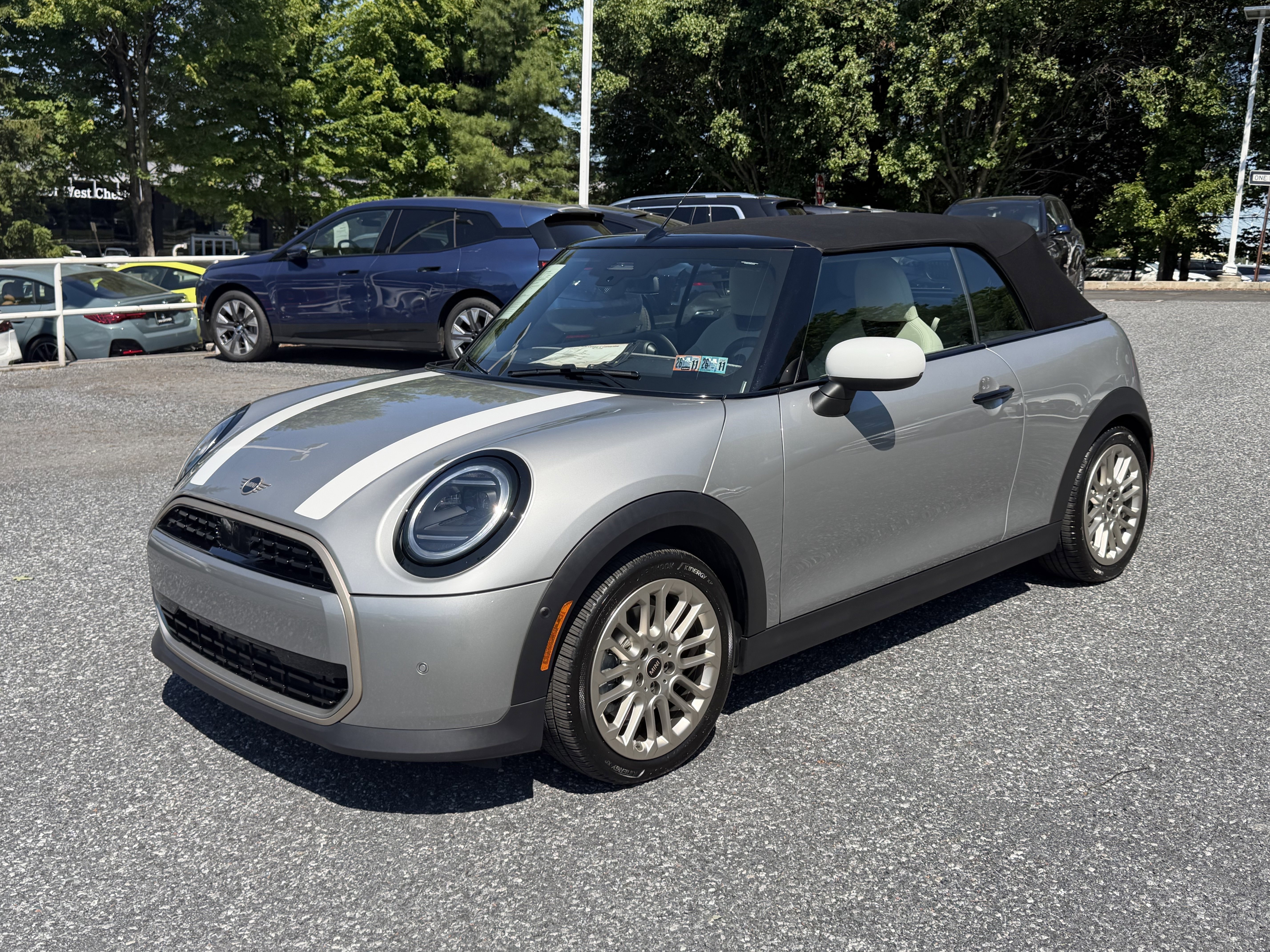 2026 MINI Convertible Cooper Signature's photo
