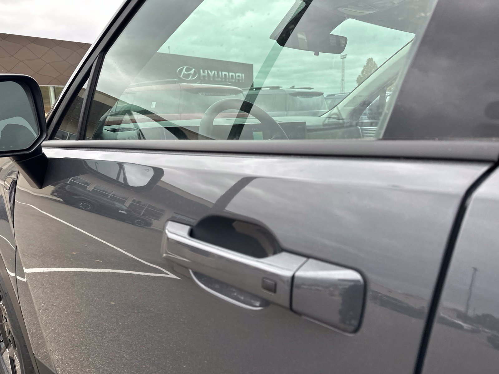 New 2027 Gray Hyundai SEL image 8