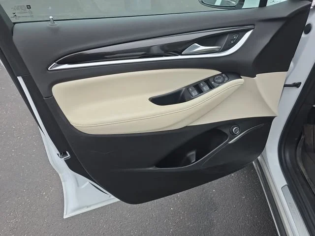 Used 2022 Summit White Buick Essence image 11