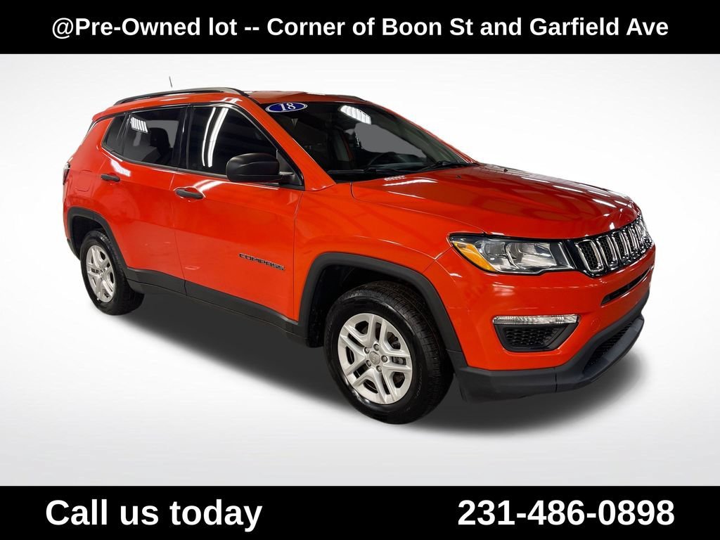 Used 2018  Jeep Sport image 7