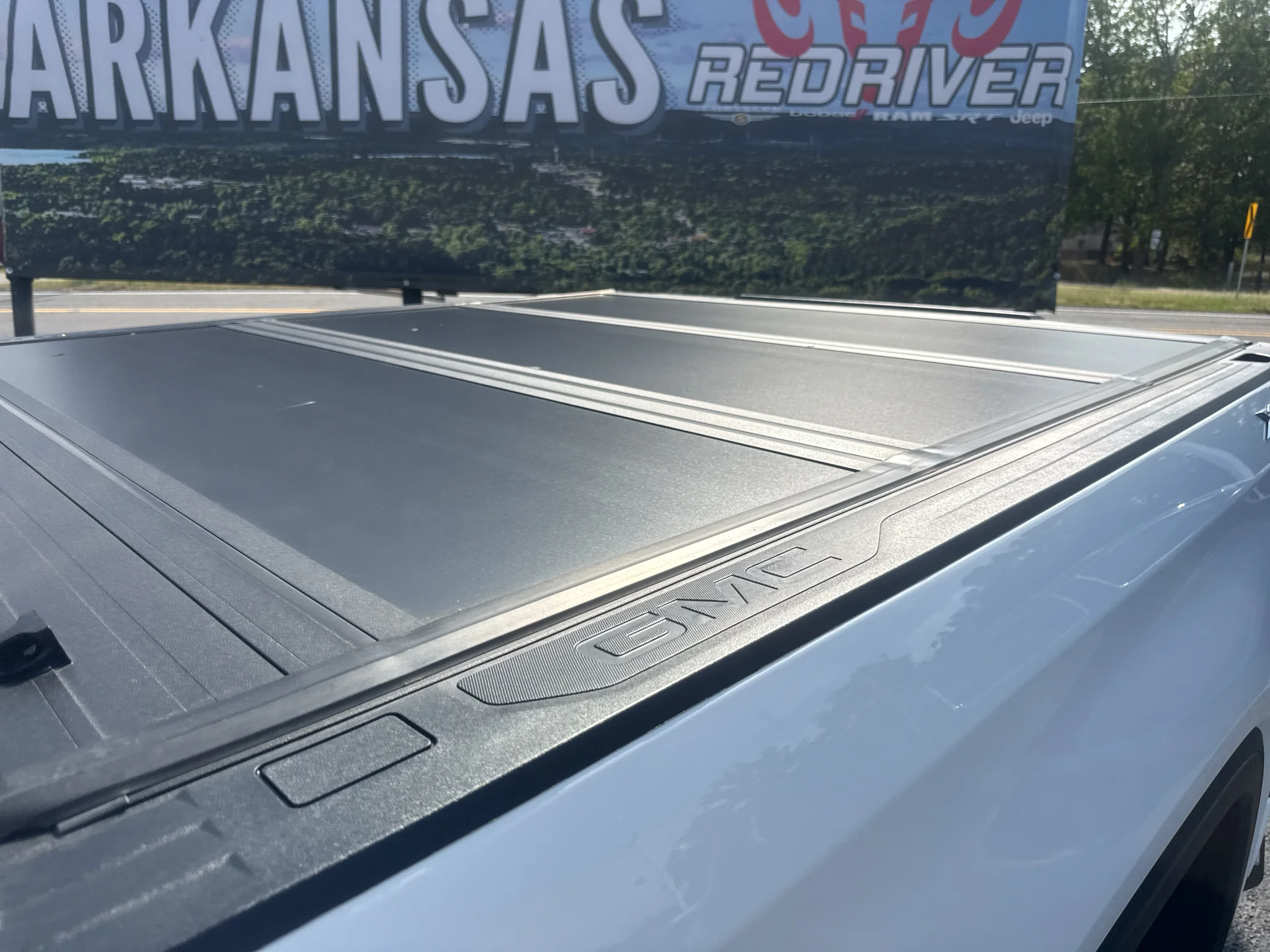 Used 2024 Summit White GMC Elevation image 13