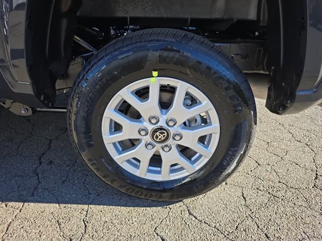 2025 Toyota Tacoma SR5 - Photo 32