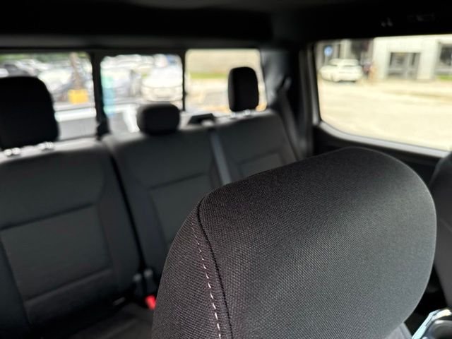 New 2026 Oxford White Ford XLT image 15