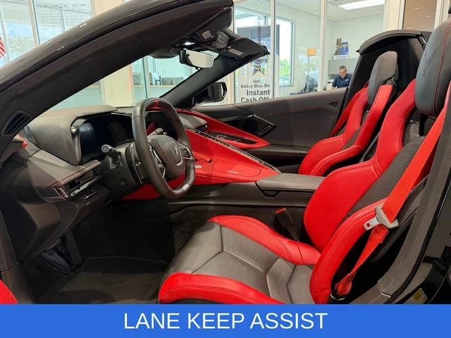 Used 2025 Black Chevrolet Z06 image 9