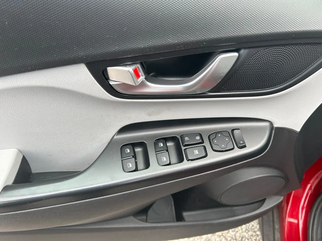 Used 2023 Red Hyundai SEL image 10