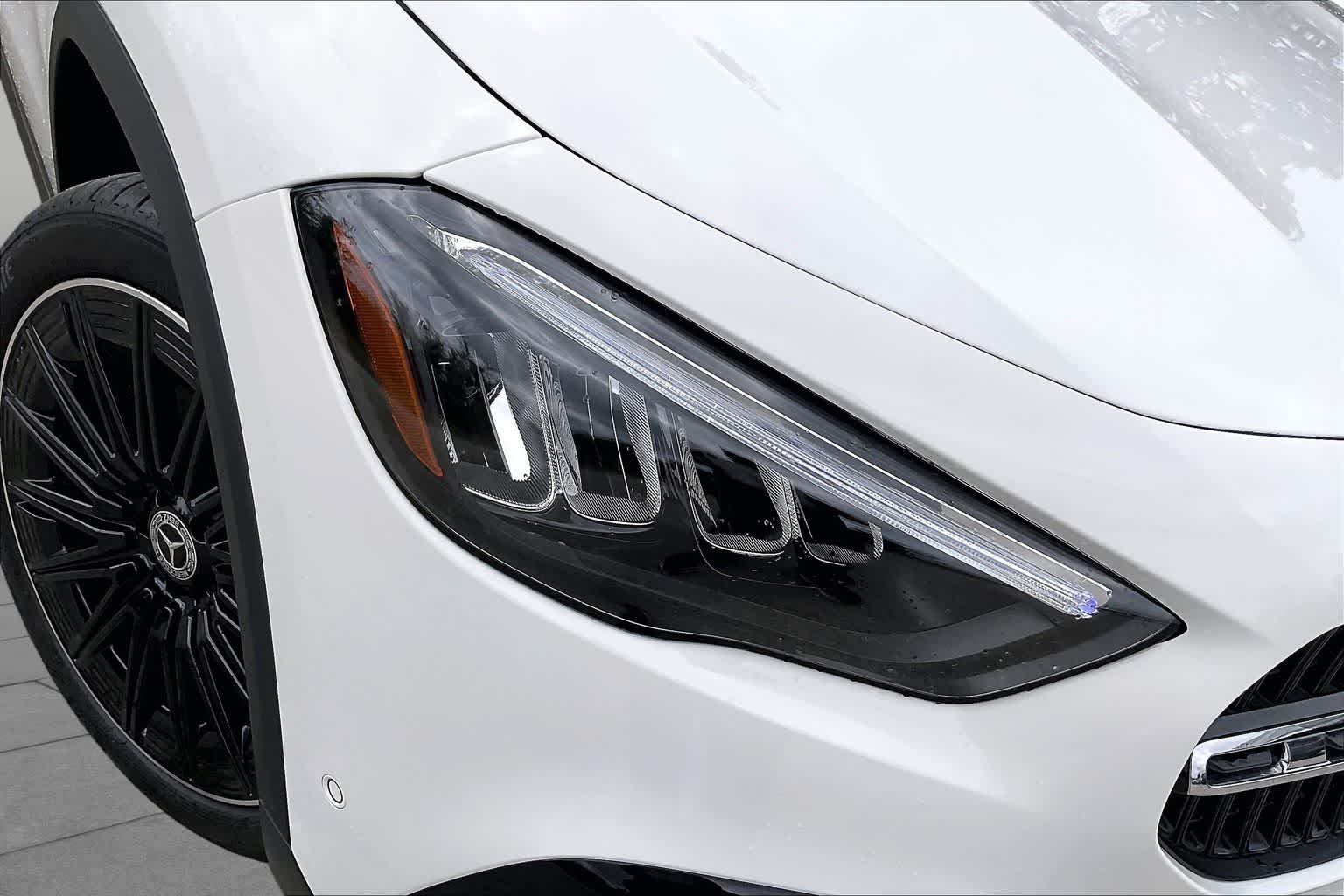 New 2026 Polar White Mercedes-Benz GLA 250 image 13