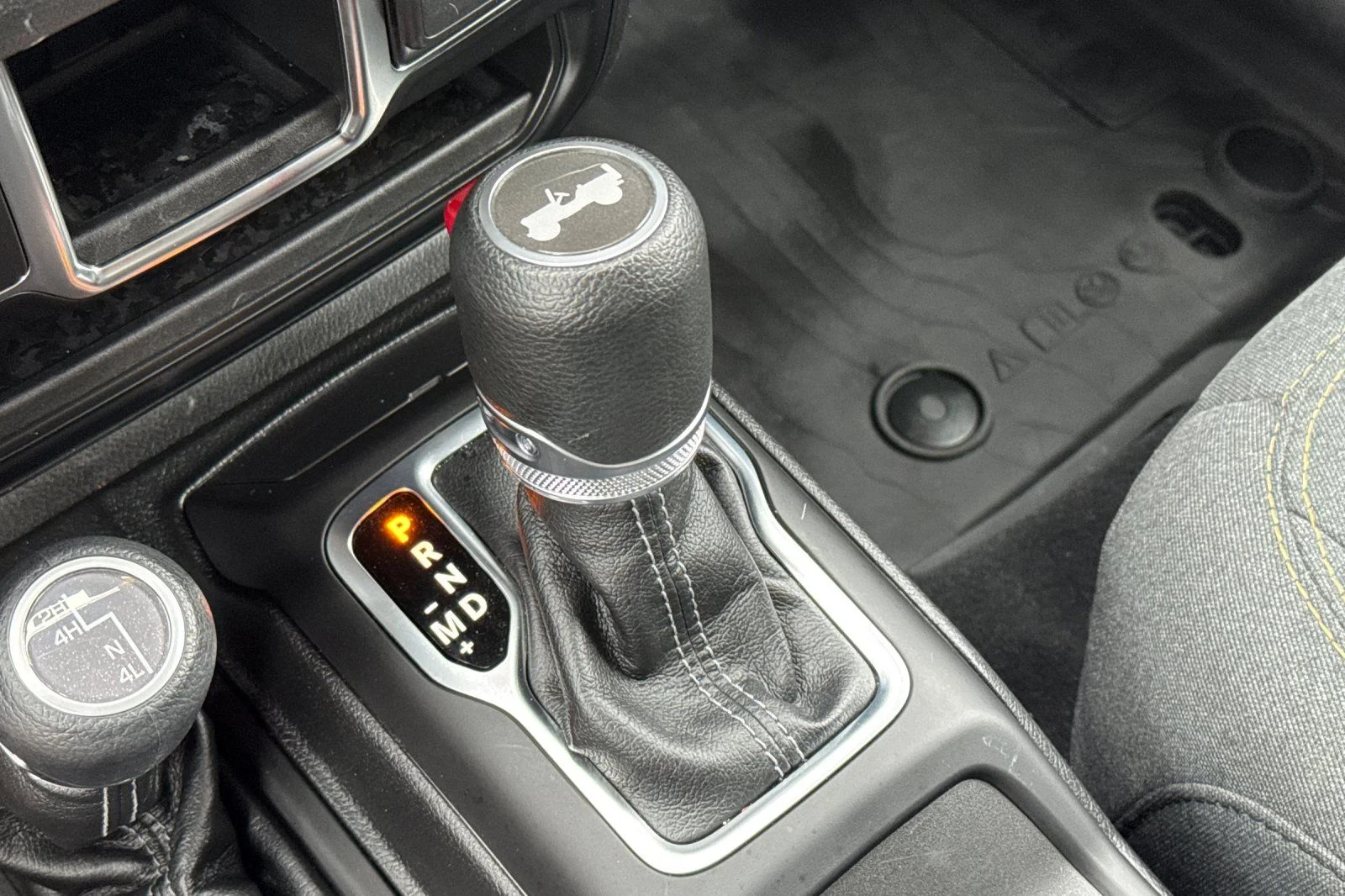 Used 2024 Black Clearcoat Jeep Sport image 18