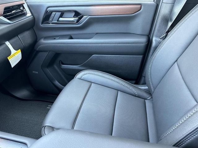 2026 GMC Yukon Denali - Photo 17