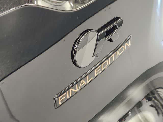 New 2024 Santorini Black Metallic Jaguar R75 image 22