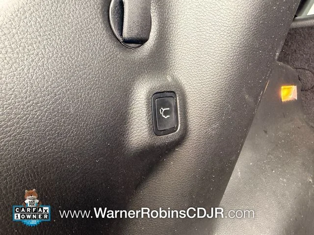 Used 2024 White Jeep Latitude image 14