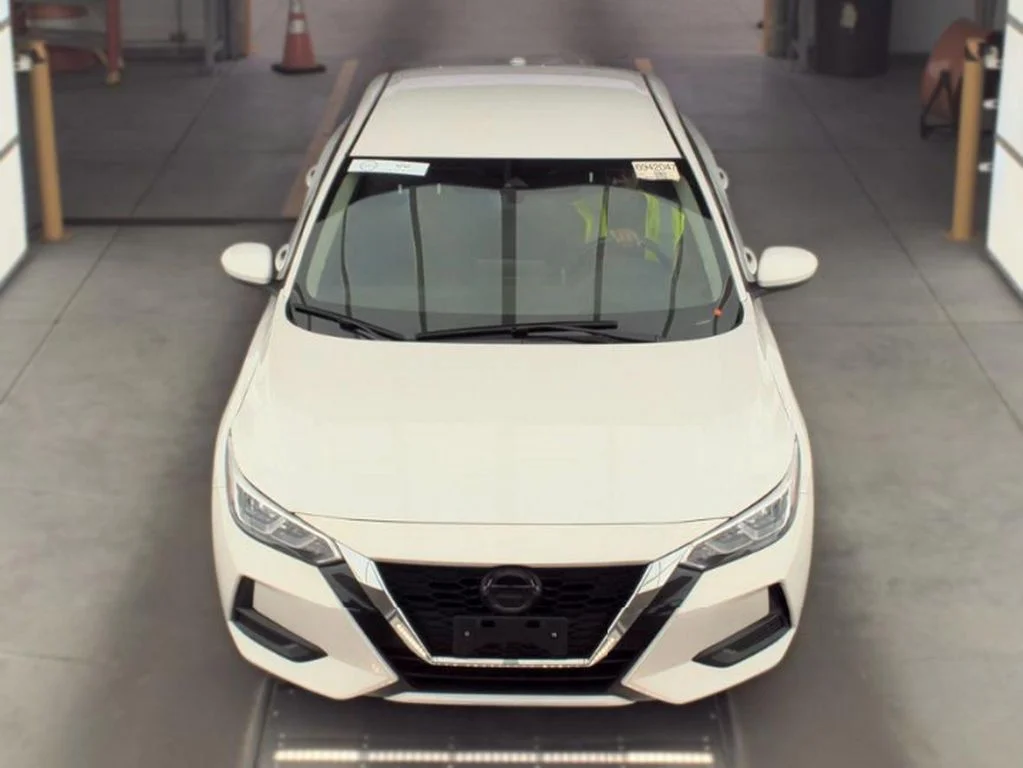 Used 2023 Aspen White Nissan SV image 2