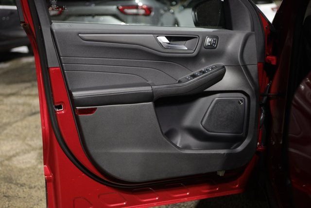 New 2026 Rapid Red Metallic Tinted Clearcoat Ford Active® image 28