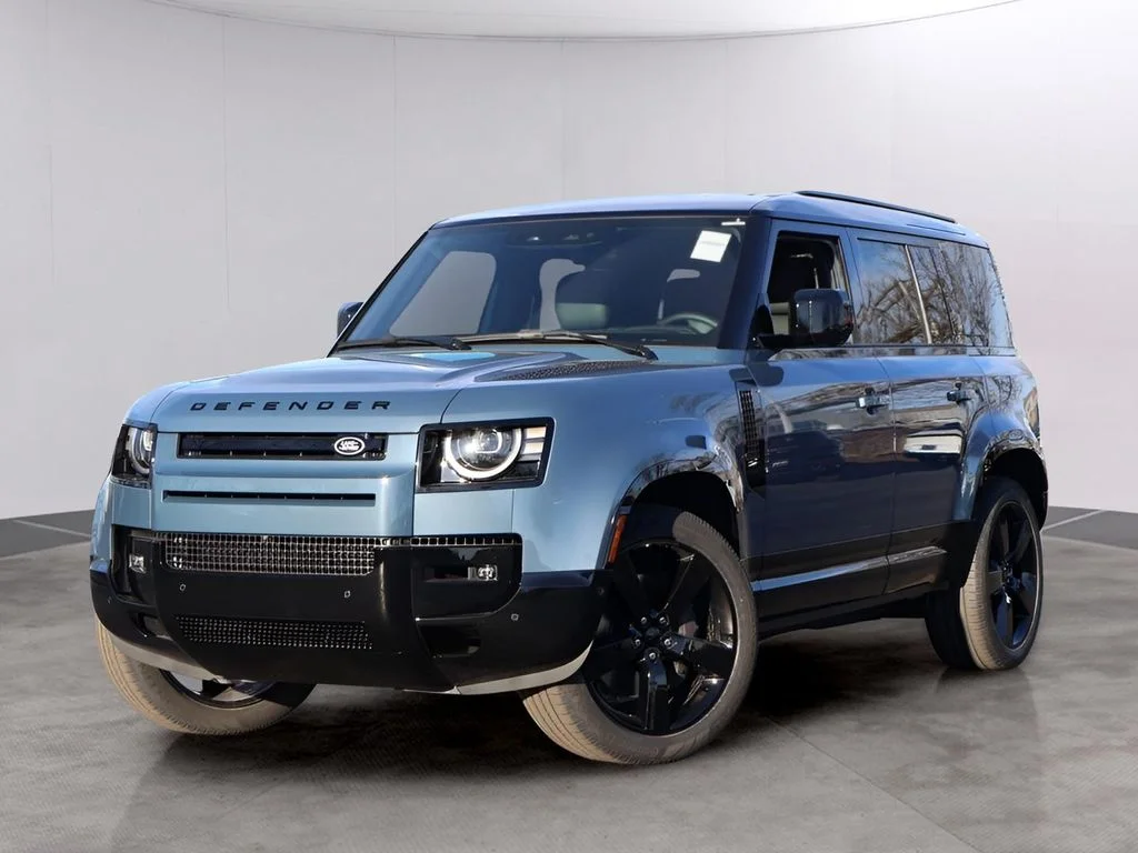 2026 Land Rover Defender 110 X-Dynamic SE P400's photo