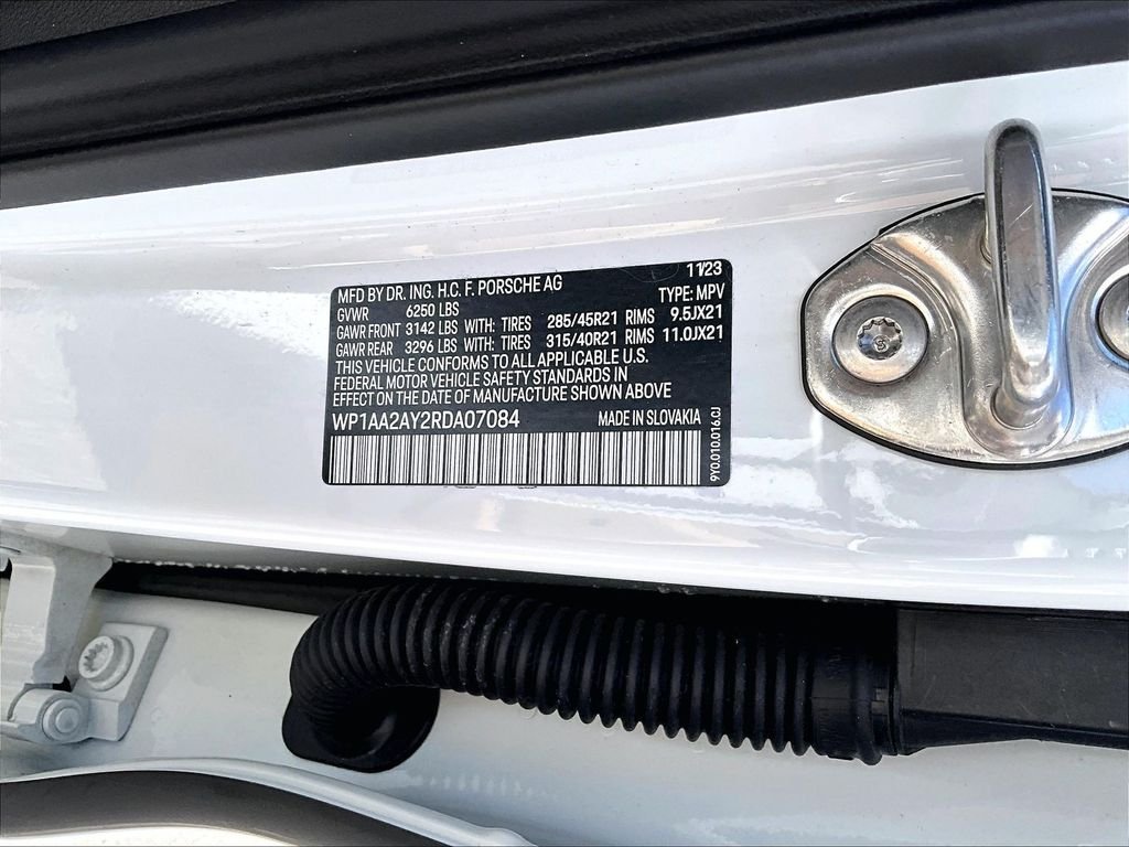 Used 2024 White Porsche Base image 36