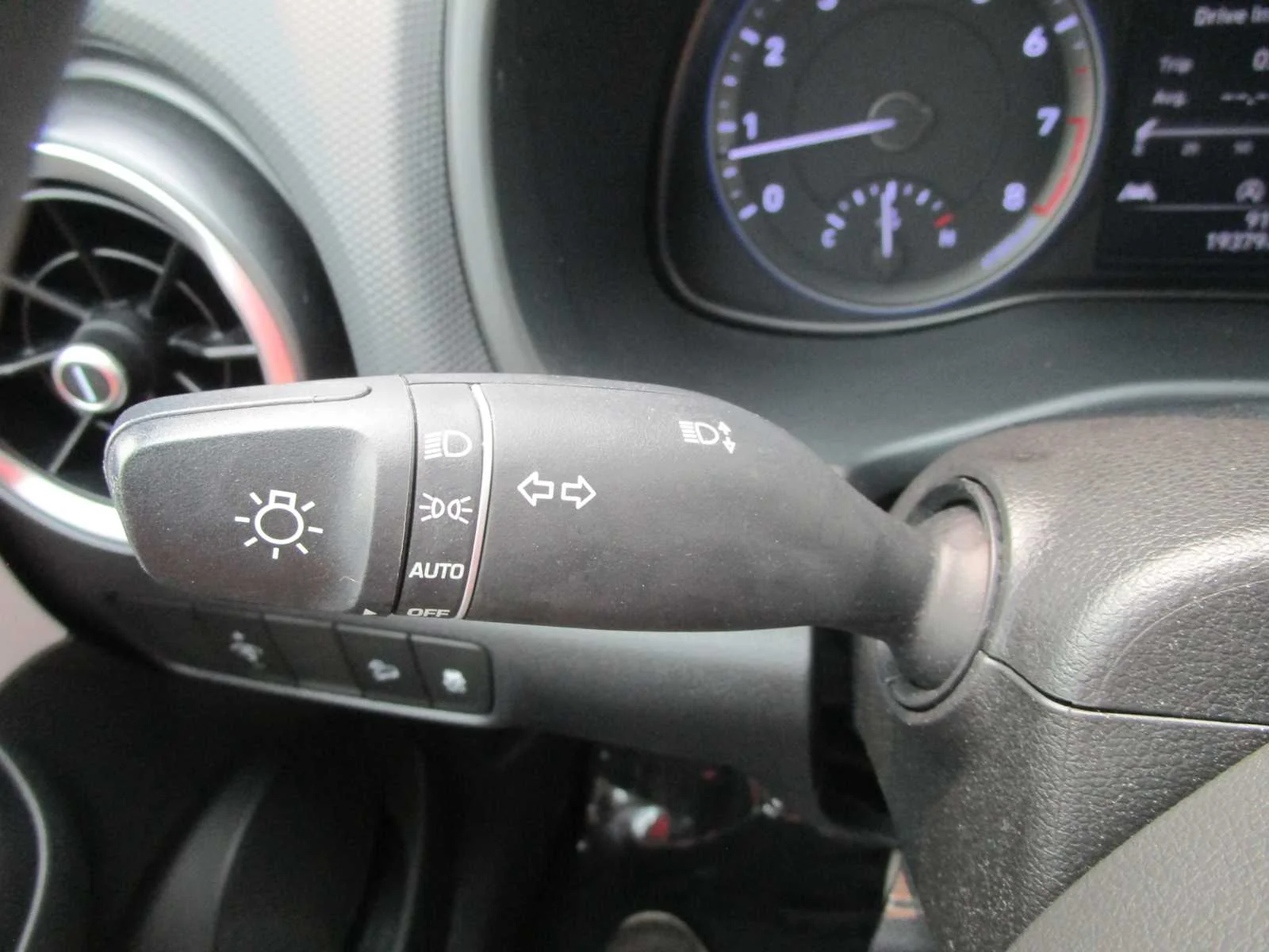 Used 2023 Cyber Silver Hyundai SEL image 28