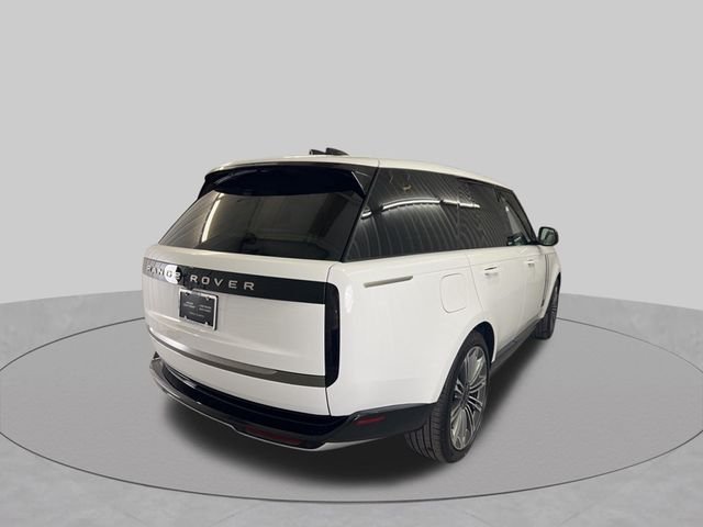 New 2026 Fuji White Land Rover SE image 4