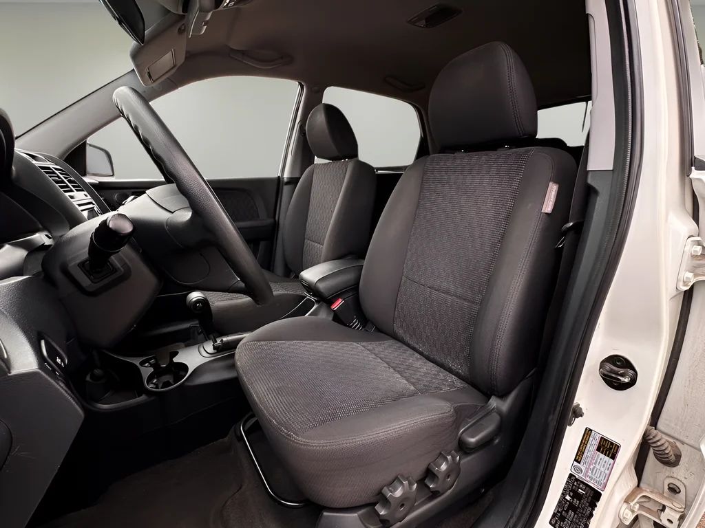 Used 2007 White Kia LX image 6